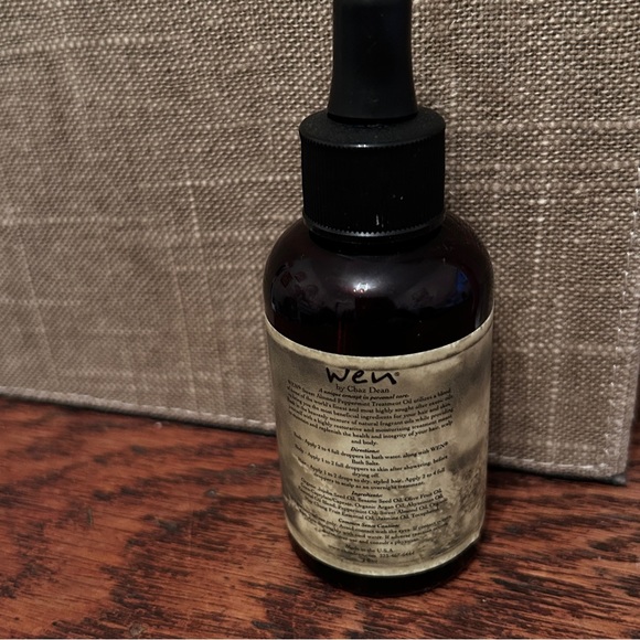 WEN Sweet Almond Mint Treatment Oil 2 fl oz - Picture 2 of 4